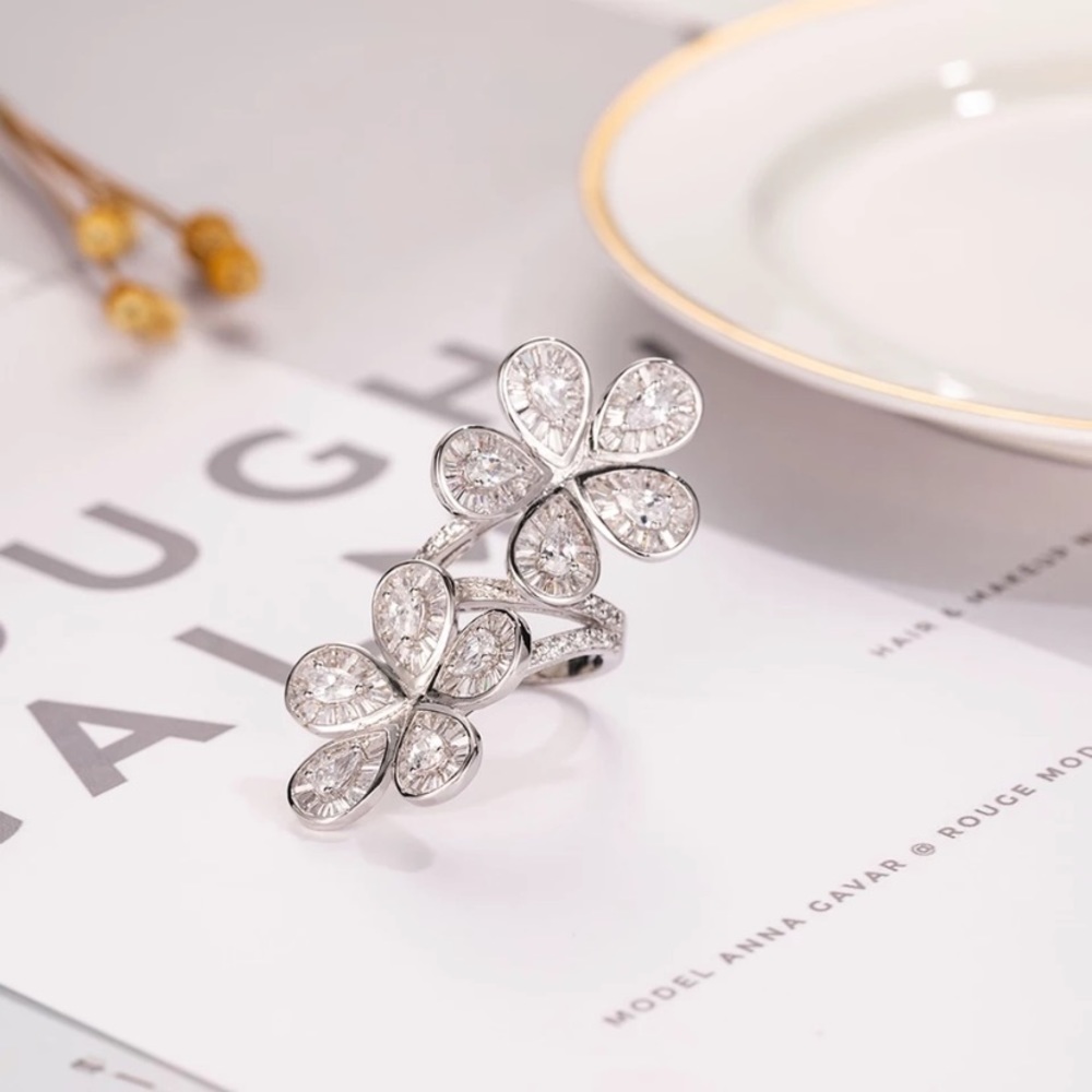 Stunning 925 Silver Flower Ring - Picture 8 of 8